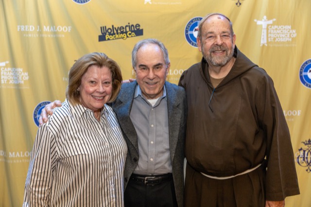 Step and repeat photo 68 of 68
